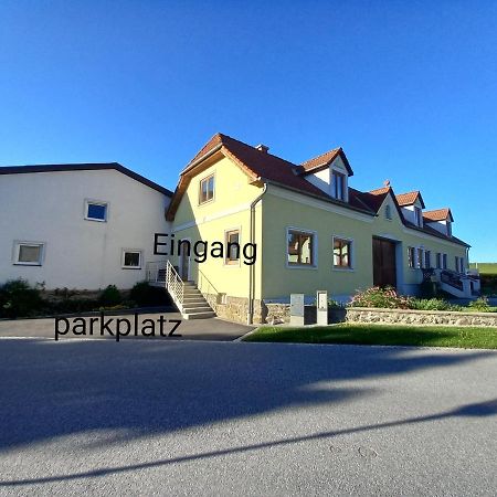 Apartment am Alpakahof Hahn Grafenschlag Bagian luar foto